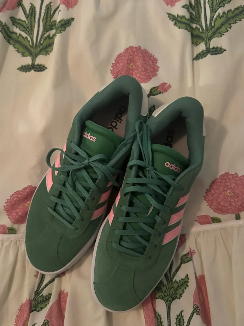 adidas Women's platform Green & Pink Classic Sneaker - Picture 1 of 3